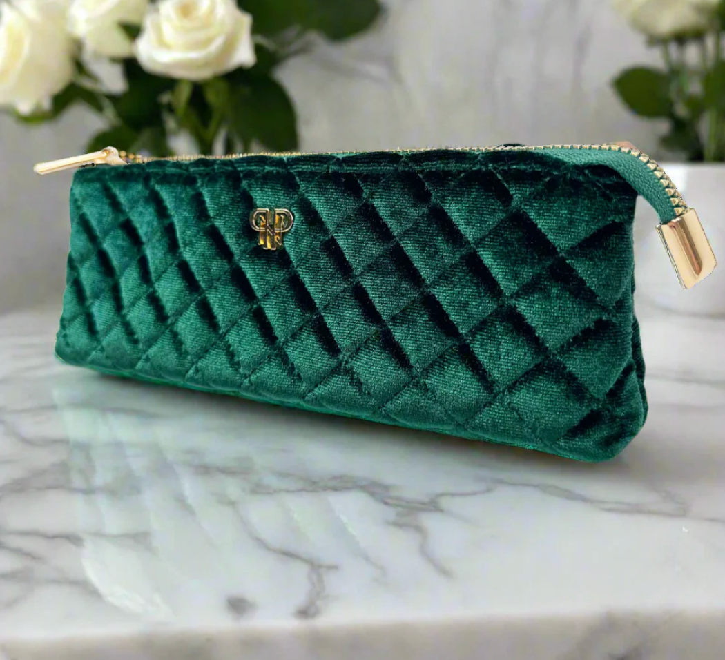 Sleek Stash Go-To-Case - Emerald Velvet